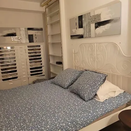 2 1 Salle De Bain 8eme Champs Elysees * パリ